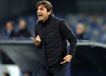 Conte applaude il Napoli: “Stiamo andando oltre gli ostacoli”