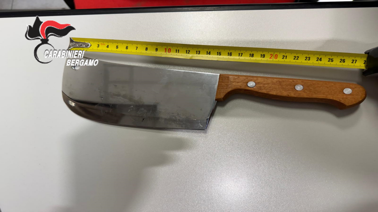 Controlli straordinari dei carabinieri tra Isola e valli: tre denunciati e armi sequestrate