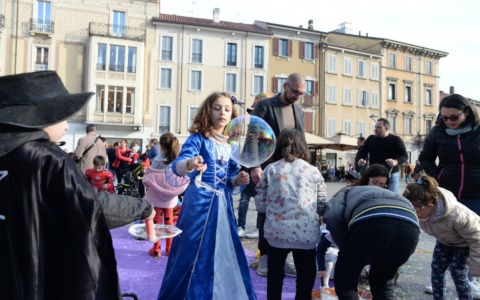 Cosa fare a Carnevale: sfilata, laboratori e festa in piazza