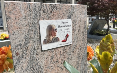 Ex ballerina morta in casa, chiesta la scarcerazione del compagno: “La perizia non conferma lo strangolamento”