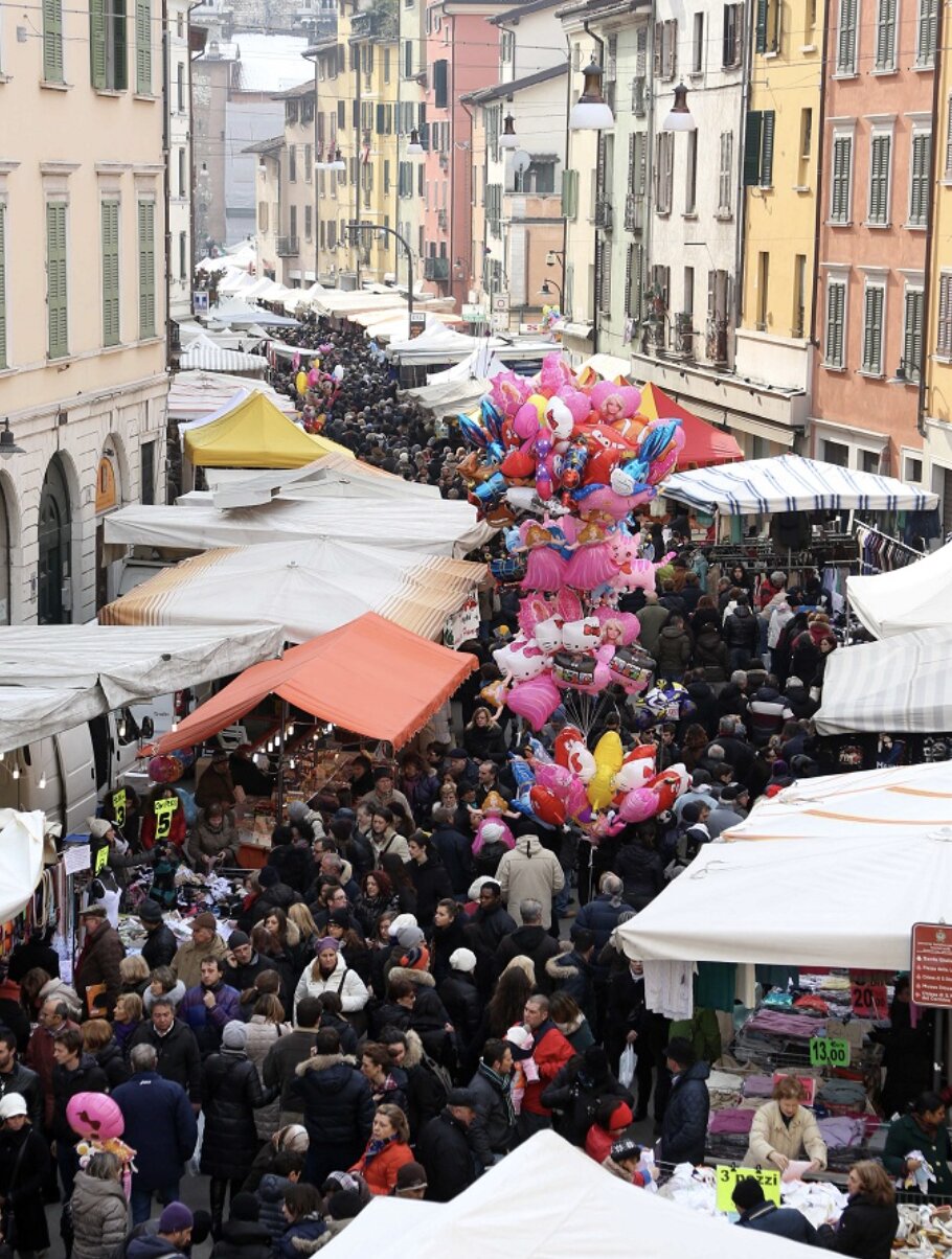 Fiera dei Santi Faustino e Giovita: oltre 600 bancarelle per l’appuntamento divenuto tradizione