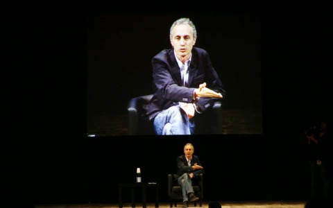 Furto al D’Annunzio, la Celentano: “Ho chiesto scusa a Travaglio, l’episodio non ci rappresenta”