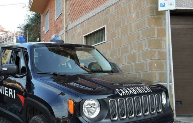 Giovane accoltellato in un centro di accoglienza, arrestato un 20enne