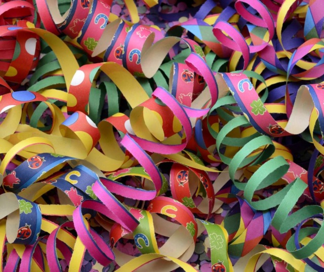 Il carnevale di Viterbo 2026 invade il centro storico con sfilate, maschere e festeggiamenti