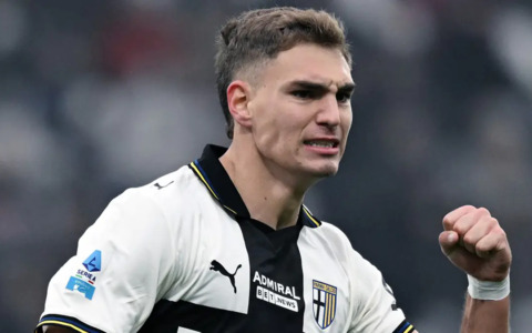 Il Parma piega il Verona 2-1 e vede la salvezza. 0-0 a Cremona