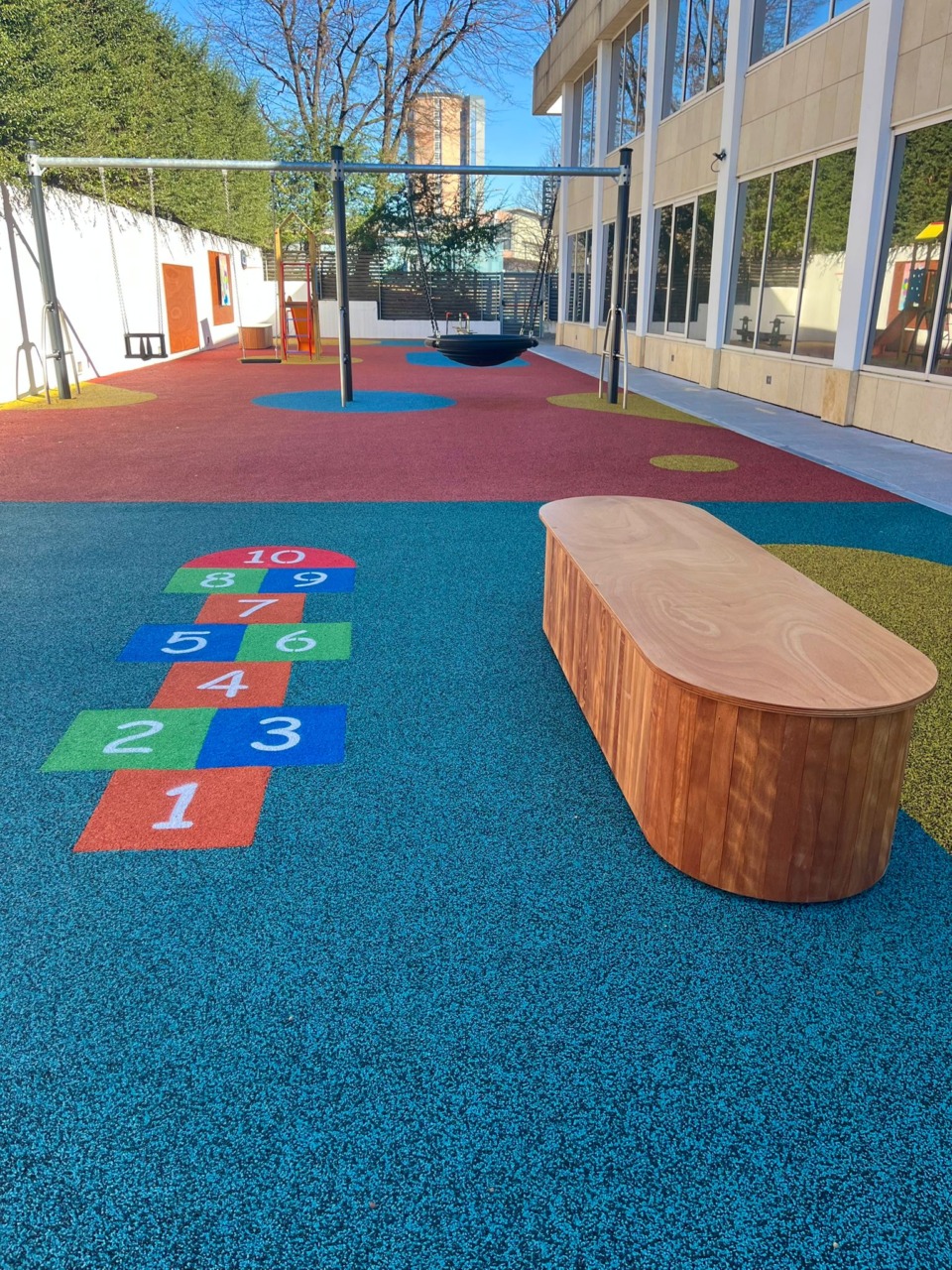 Inaugurato il nuovo cortile di Casa UGI