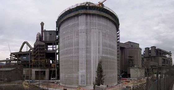 Incidente sul lavoro, operaio muore travolto da materiale per lavorazione del cemento