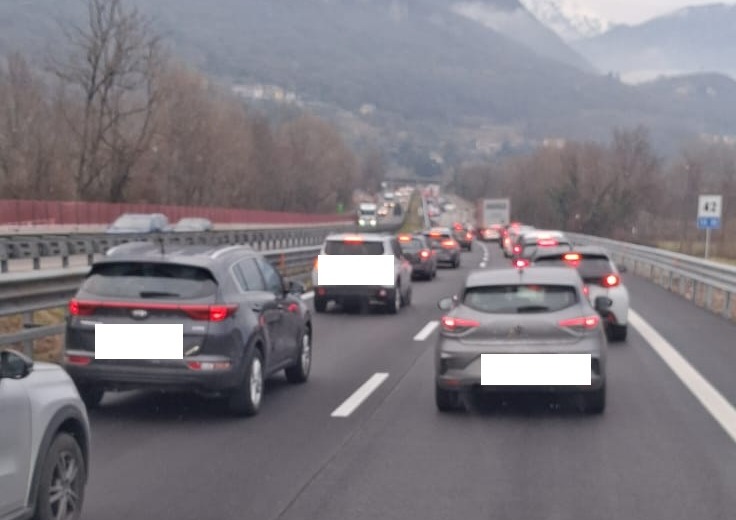 Incidente tra Barro e Ponte Manzoni: traffico in tilt verso Lecco