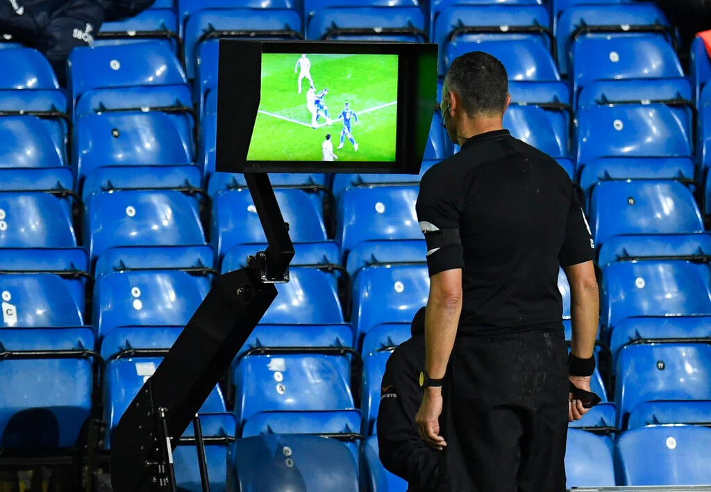 Caso Kalulu: ecco quando l’Ifab cambierà il regolamento