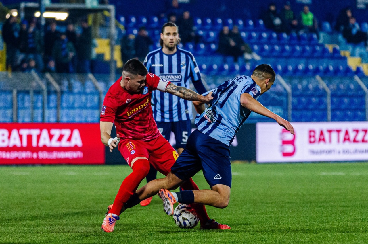 Lecco, pari con il dubbio: l’AlbinoLeffe sbarra la strada alle Aquile