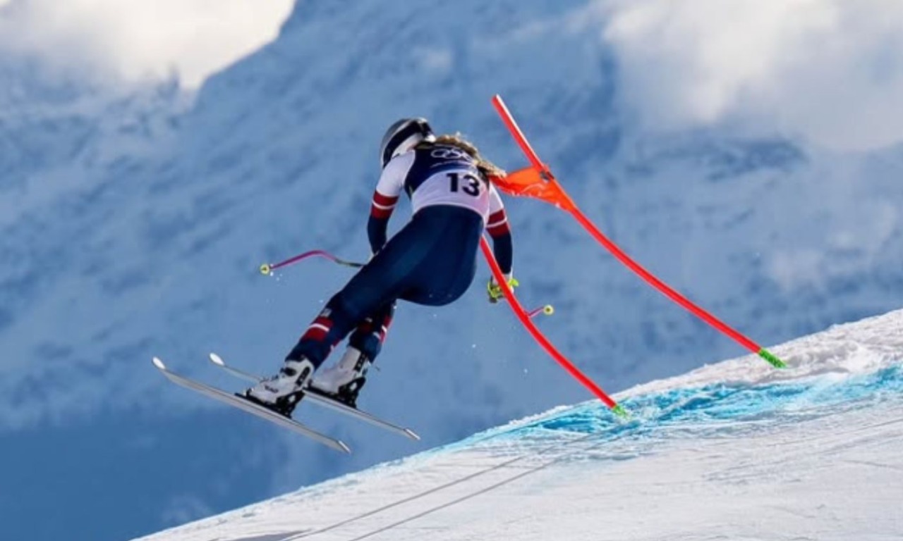 Lindsey Vonn, il post da Treviso dopo il grave infortunio: “Frattura della tibia: dovrò subire altri interventi”