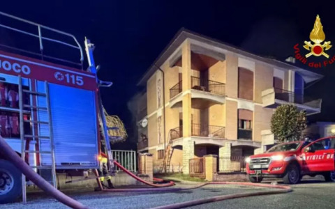 Matelica: fiamme in camera da letto, evacuata una coppia. Il rogo ha interessato anche il piano superiore
