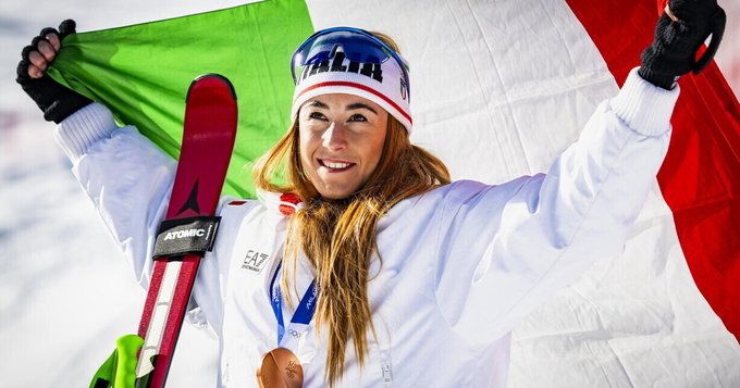 Milano-Cortina 2026, Sofia Goggia nella storia: dopo l’oro e l’argento, ecco il bronzo in discesa