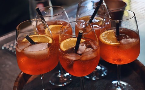 Nuove regole sull’alcol a Viterbo: la stretta diventa strutturale