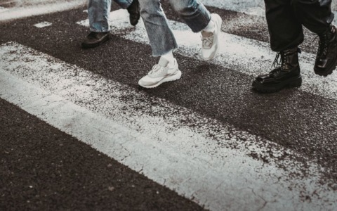 Nuovi attraversamenti pedonali luminosi a viale trento e riello per maggiore sicurezza