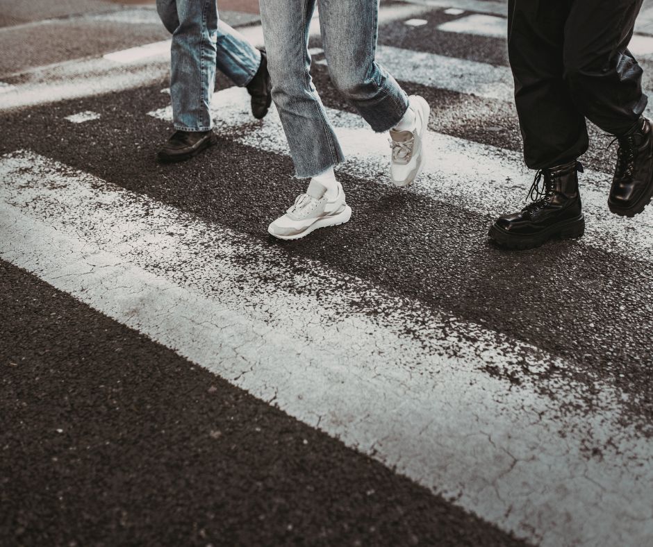Nuovi attraversamenti pedonali luminosi a viale trento e riello per maggiore sicurezza