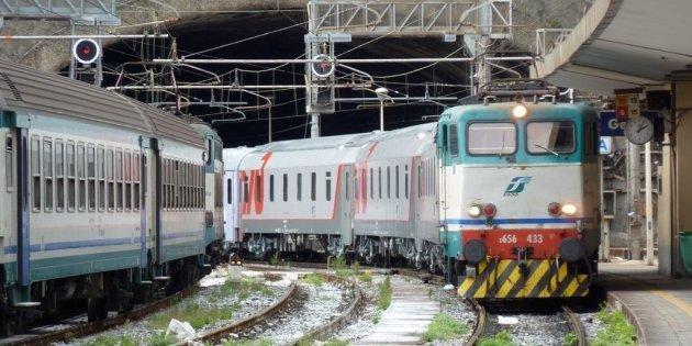 Per lavori di manutenzione straordinaria varia fino al 28 marzo l’orario ferroviario sul nodo di Genova