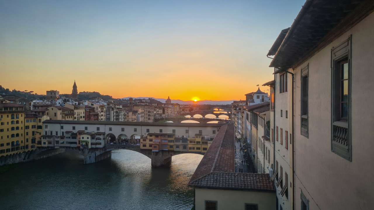 Ponte Vecchio, tutto pronto per uno storico restyling del simbolo di Firenze