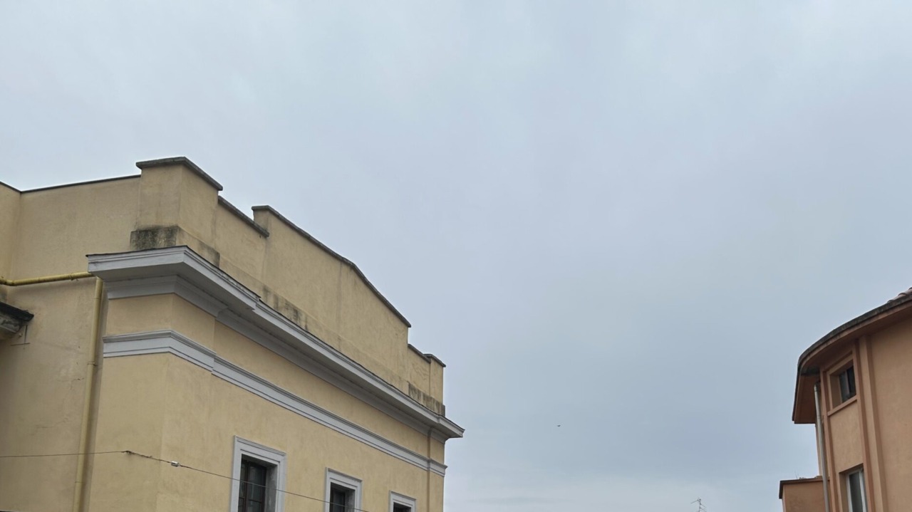 Prima le nuvole, poi la pioggia mista a neve: inizio settimana “grigio” a Vercelli e nella Bassa