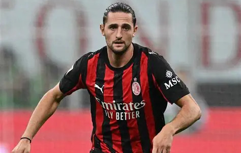 Rabiot a rischio giallo: un’ammonizione e salta il derby