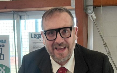 “Rimetto il mandato da leader del Team MAC”