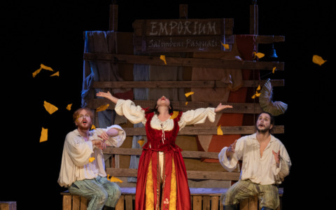 Risate in platea con “Romeo e Giulietta. L’amore è saltimbanco”