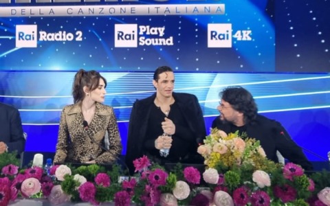 Sanremo 2026: la scaletta della seconda serata. Il debutto delle Nuove Proposte