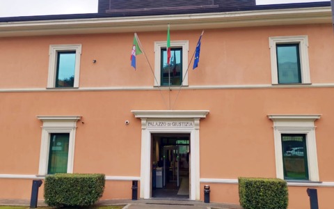 Si è aperto il processo per la rapina alla gioielleria Corbellati di Sanremo