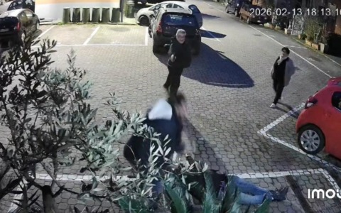 Sparatoria in corte, indagata anche la moglie che incitava il marito: scatta il divieto di dimora a Brugherio