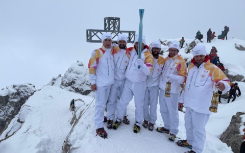 Torcia olimpica in Grignetta, in vendita online una tuta da tedoforo: la condanna dei Ragni