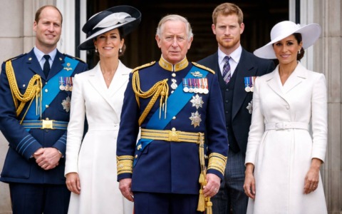 Tra scandali e critiche: la monarchia britannica è a rischio scomparsa?