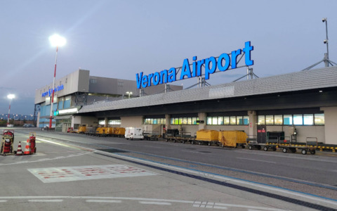 234 turisti bloccati in Oman a causa della guerra: due voli straordinari li faranno rientrare a Verona