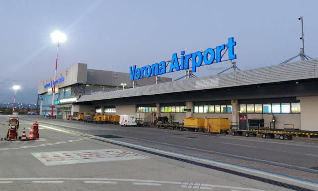 234 turisti bloccati in Oman a causa della guerra: due voli straordinari li faranno rientrare a Verona