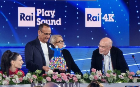 A Carlo Conti un riconoscimento dalla famiglia Vacchino