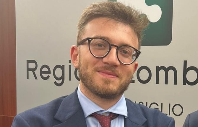 Accoltellamento di Lecco, Carlo Piazza: “Gattinoni chieda l’immediata attivazione della zona rossa per piazza della Stazione”