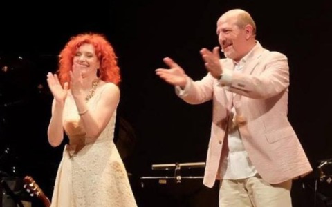 Amori storti: emozioni e grandi canzoni italiane da non perdere con “Il Porto”