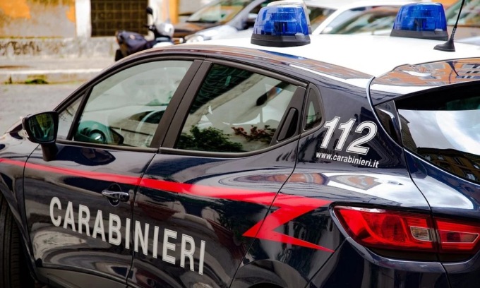 Atti osceni in un parchetto a Romano di fronte a due donne: sessantenne denunciato