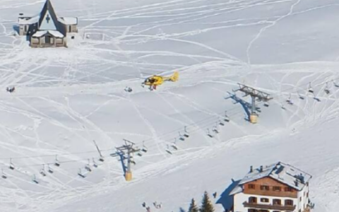 Bambina cade dalla seggiovia ai Piani di Bobbio