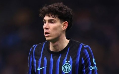 Bastoni, dopo Lecce fischiato sonoramente anche a Como