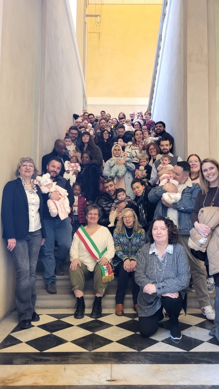 Benvenuto ai nuovi nati nella Sala Consiliare di Villa Brambilla