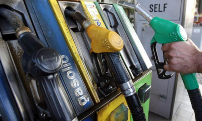 Benzina e diesel in aumento: ecco dove conviene fare il pieno a Lecco