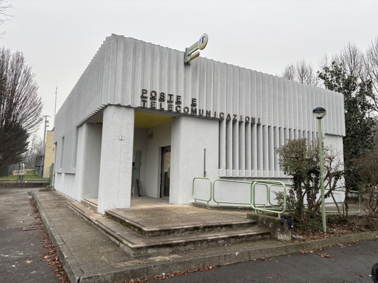 Cantieri in ritardo, le Poste di Renate e Triuggio riapriranno ad aprile