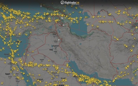 Caos voli, migliaia di connazionali bloccati in Medio Oriente