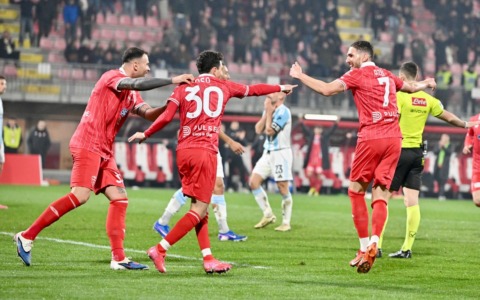 Cesena – Monza, biancorossi show al Manuzzi: finisce 1-3 (in 10), un tris che conferma la vetta!