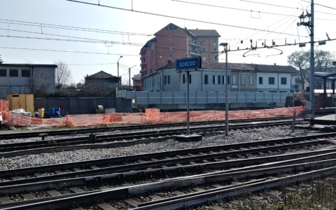 Circolazione ferroviaria interrotta per attivare il nuovo binario