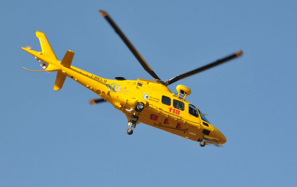 Comezzano Cizzago, si ferisce con un flessibile: 35enne in ospedale