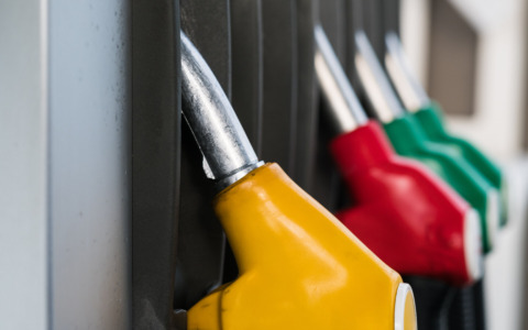 Crisi in Medio Oriente: prime ripercussioni sui costi di gas, benzina e gasolio