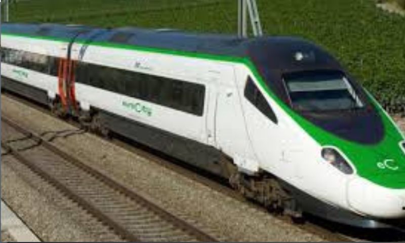 Da maggio un treno proveniente da Zurigo fermerà anche a Reggio Emilia
