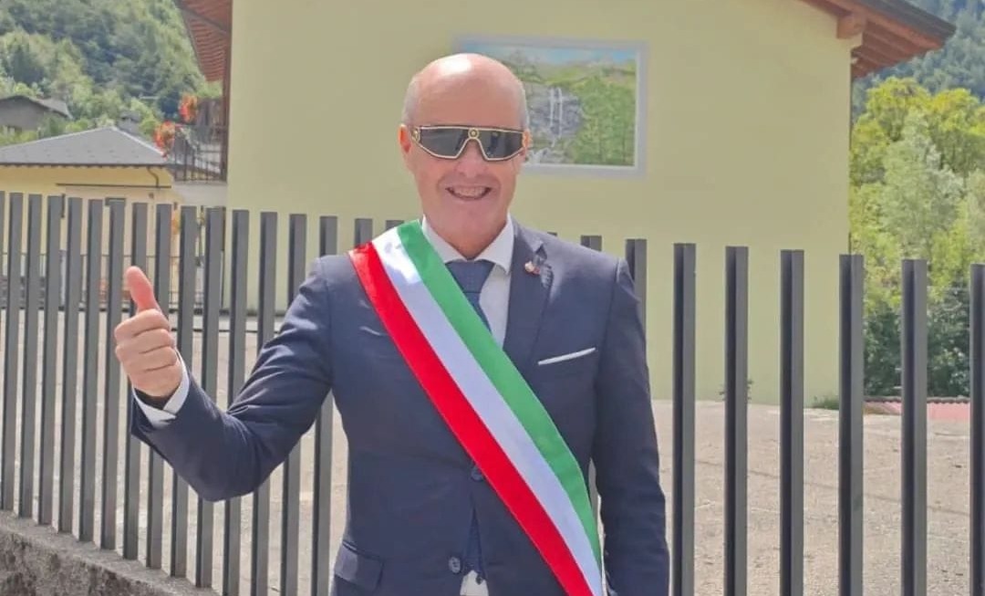 Dimissioni in massa dei consiglieri a Valbondione, cade l’amministrazione del sindaco Walter Semperboni