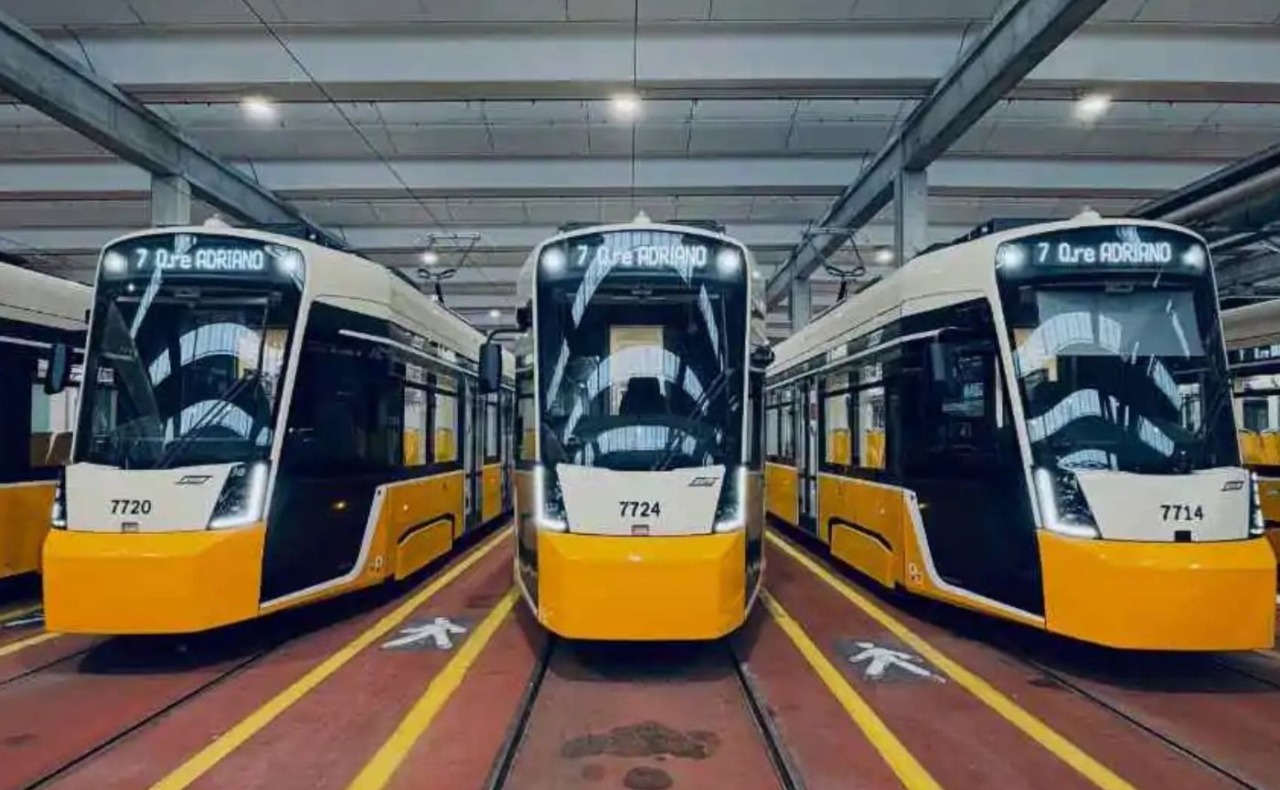 I comitati chiedono la sospensione dei Tramlink dopo il deragliamento, il Comune: “Decida la magistratura”